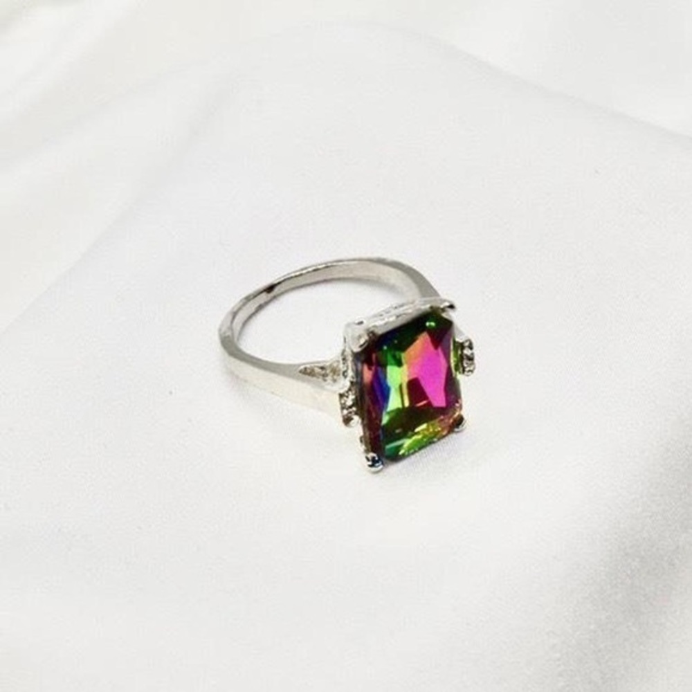 Sparkling Colorful Ring - Picture 3 of 4